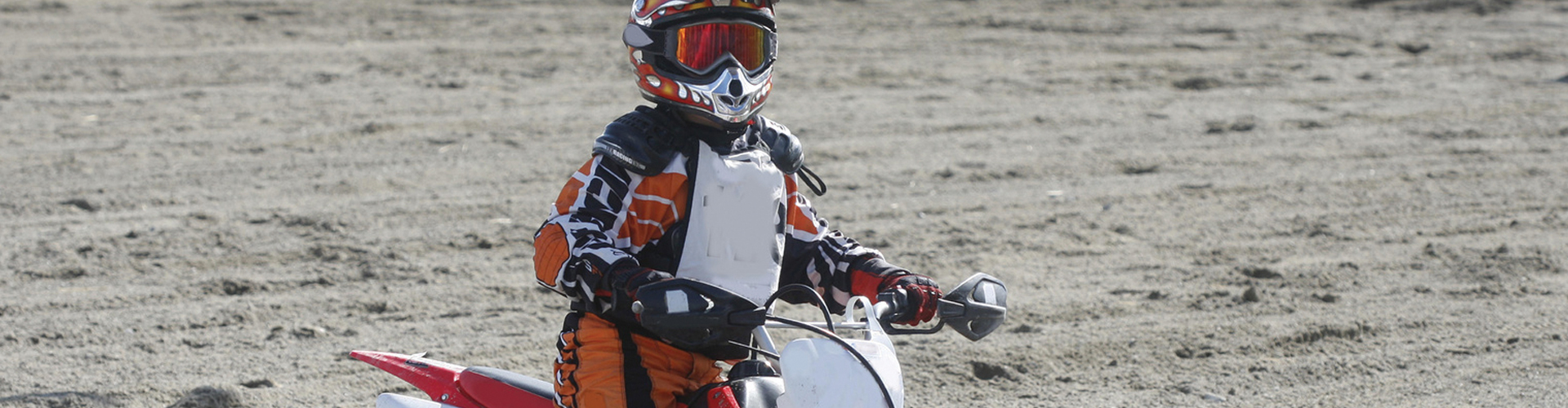 2281 - Moto en Auvergne